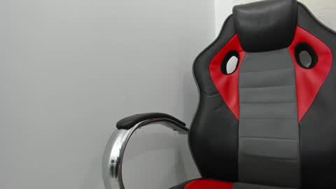 Snapshot of harrydaviss chatting on January 15, 7:05 am alpha online show from January 15, 7:05 am