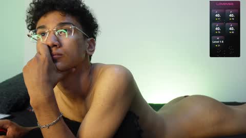 Snapshot of harrytwink18 chatting on January 10, 5:45 pm HARRY online show from January 10, 5:45 pm