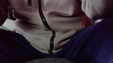 Snapshot of hartl1112 chatting on December 2, 10:42 am hartl1112 online show from December 2, 10:42 am