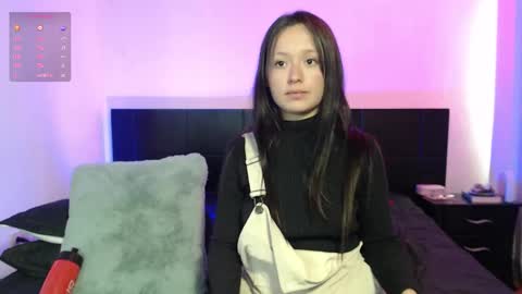 Snapshot of haru_420 chatting on December 13, 8:36 pm Sofia Damin online show from December 13, 8:36 pm