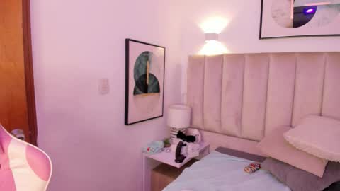 Haru Bonny online show from December 14, 8:09 am