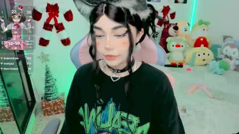 Snapshot of haru_lee chatting on December 11, 9:30 am Haru online show from December 11, 9:30 am