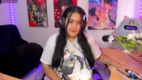 Snapshot of haruu2 chatting on November 2, 8:22 pm karen online show from November 2, 8:22 pm