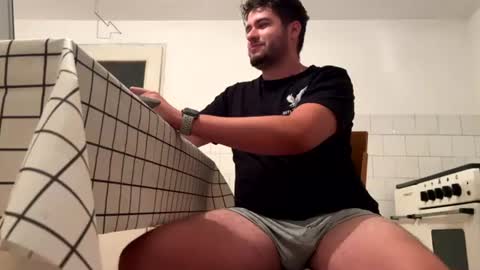 Snapshot of hasabigonev14 chatting on July 23, 6:28 pm THEBIGONEV14 online show from July 23, 6:28 pm