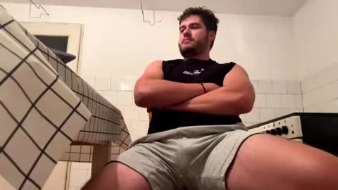 Snapshot of hasabigonev14 chatting on July 29, 8:51 pm THEBIGONEV14 online show from July 29, 8:51 pm