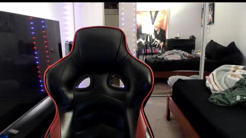 Snapshot of hashg0d chatting on December 15, 2:54 pm hashg0d online show from December 15, 2:54 pm