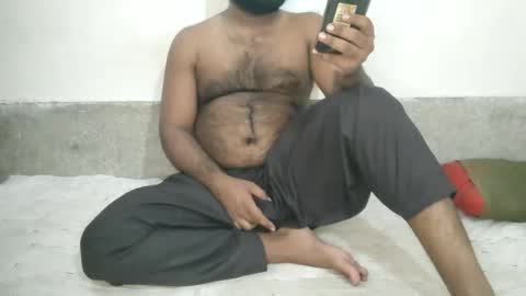 Snapshot of hasib212 chatting on October 30, 11:11 am Mr. Devil online show from October 30, 11:11 am