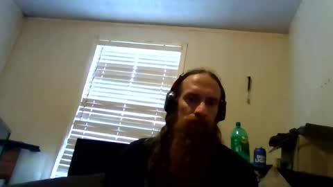 Snapshot of hatefullgod chatting on June 23, 1:31 pm hatefullgod online show from June 23, 1:31 pm