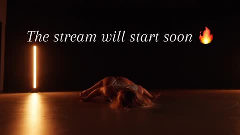 Anna online show from May 18, 1:28 pm