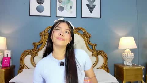 Snapshot of hatsajones chatting on February 18, 4:08 am hatsajones online show from February 18, 4:08 am