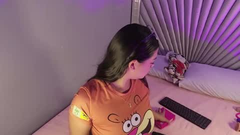 hatsajones online show from May 10, 4:17 am