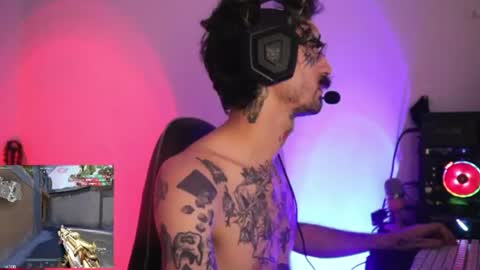 More content   2   online show from July 11, 11:17 pm