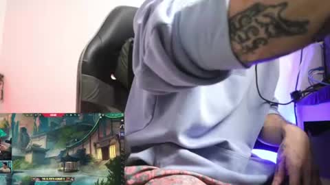 More content   2   online show from July 19, 9:51 pm