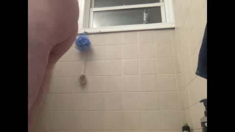 Snapshot of havingfun103 chatting on November 16, 5:57 am havingfun103 online show from November 16, 5:57 am