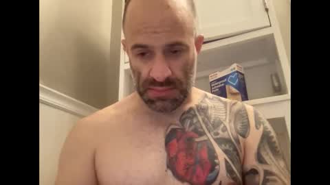 Snapshot of havingfun103 chatting on November 17, 2:06 am havingfun103 online show from November 17, 2:06 am