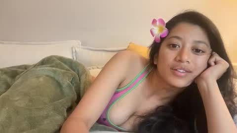 Snapshot of hawaiigirl_ chatting on November 25, 1:49 am hawaiigirl_ online show from November 25, 1:49 am