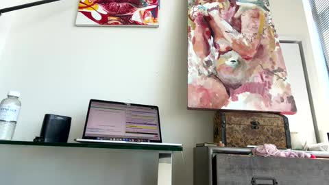 Snapshot of hawt_ass_milf chatting on May 4, 4:47 pm Amber - or vip online show from May 4, 4:47 pm