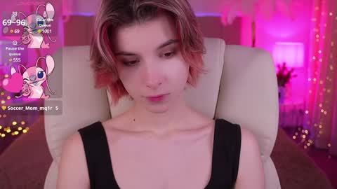 haylaamber online show from January 7, 10:54 am