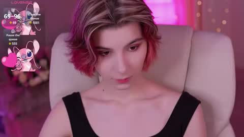 haylaamber online show from February 28, 2:09 pm