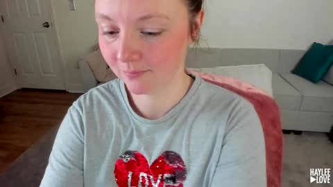 Haylee Love online show from February 6, 6:33 pm