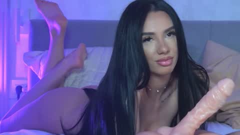 Snapshot of hayliemilf chatting on February 4, 3:40 pm Haylie online show from February 4, 3:40 pm