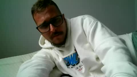 Snapshot of haze_john chatting on March 7, 3:09 pm haze_john online show from March 7, 3:09 pm