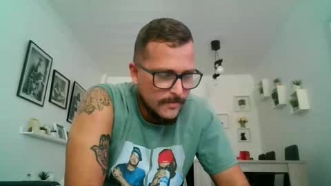 Snapshot of haze_john chatting on March 13, 2:45 pm haze_john online show from March 13, 2:45 pm