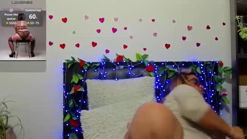 Snapshot of hazel_34 chatting on November 12, 8:26 am hazel online show from November 12, 8:26 am