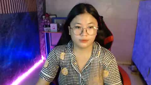 Snapshot of hazel_joy chatting on September 9, 3:39 am hazel_joy online show from September 9, 3:39 am