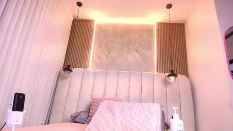 Snapshot of hazel_kataleya chatting on June 2, 7:16 pm kataleya online show from June 2, 7:16 pm