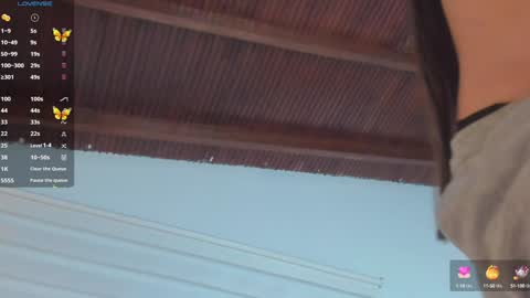 Snapshot of hazel_shy chatting on December 14, 8:18 pm Im Hazel online show from December 14, 8:18 pm