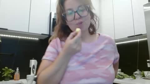 Hazel online show from June 8, 3:45 pm