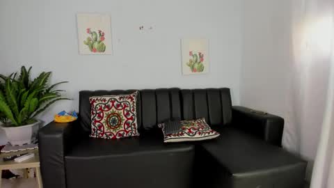 Snapshot of hazel_slim_ chatting on January 15, 3:16 pm hazel_slim_ online show from January 15, 3:16 pm