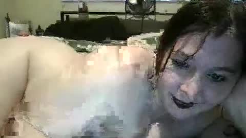 hazelbasil32728 online show from February 20, 2:06 pm