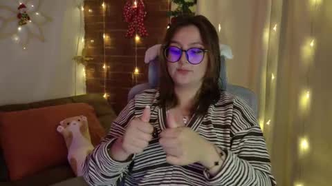 Snapshot of hazelbrownn23 chatting on November 25, 2:00 am Hazel Brown online show from November 25, 2:00 am