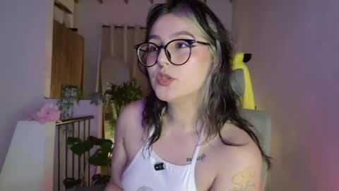 Hazel Brown online show from June 27, 1:43 am