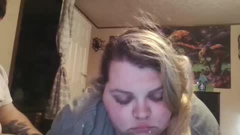 Snapshot of hazeleyez97 chatting on October 10, 10:09 pm Hazeleyez97 online show from October 10, 10:09 pm