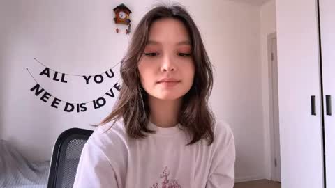 Kira online show from April 29, 10:08 am
