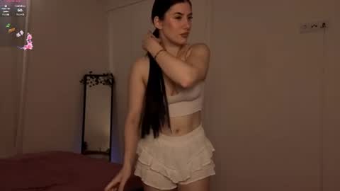 Snapshot of hazelhayess chatting on June 27, 3:17 pm hazelhayess online show from June 27, 3:17 pm