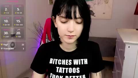 Snapshot of hazeltompson chatting on September 13, 3:01 pm hazeltompson online show from September 13, 3:01 pm