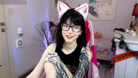 Snapshot of hazeltompson chatting on November 2, 8:00 pm hazeltompson online show from November 2, 8:00 pm