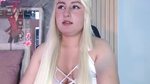 hazumi_tsu online show from June 22, 11:02 pm