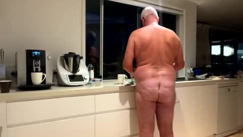 h babe online show from December 6, 6:28 pm