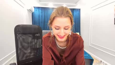 heartedlove_1 online show from March 4, 7:01 pm