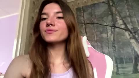 Lili online show from May 2, 7:02 am