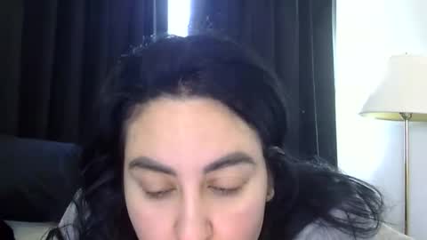 heatwavee online show from February 12, 3:18 pm