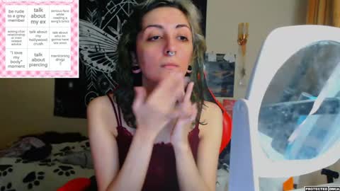 Snapshot of heavenlycreature chatting on March 24, 12:26 am Diana online show from March 24, 12:26 am