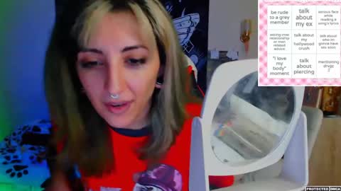 Snapshot of heavenlycreature chatting on April 17, 11:52 pm Diana online show from April 17, 11:52 pm