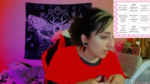 Snapshot of heavenlycreature chatting on April 19, 1:38 am Diana online show from April 19, 1:38 am