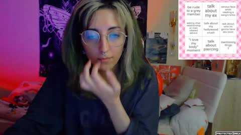 Snapshot of heavenlycreature chatting on April 20, 12:46 am Diana online show from April 20, 12:46 am